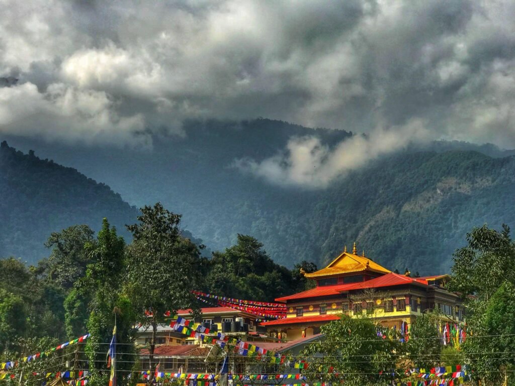 Peaceful hill destination offering panoramic Kanchenjunga views, monasteries, and scenic beauty.